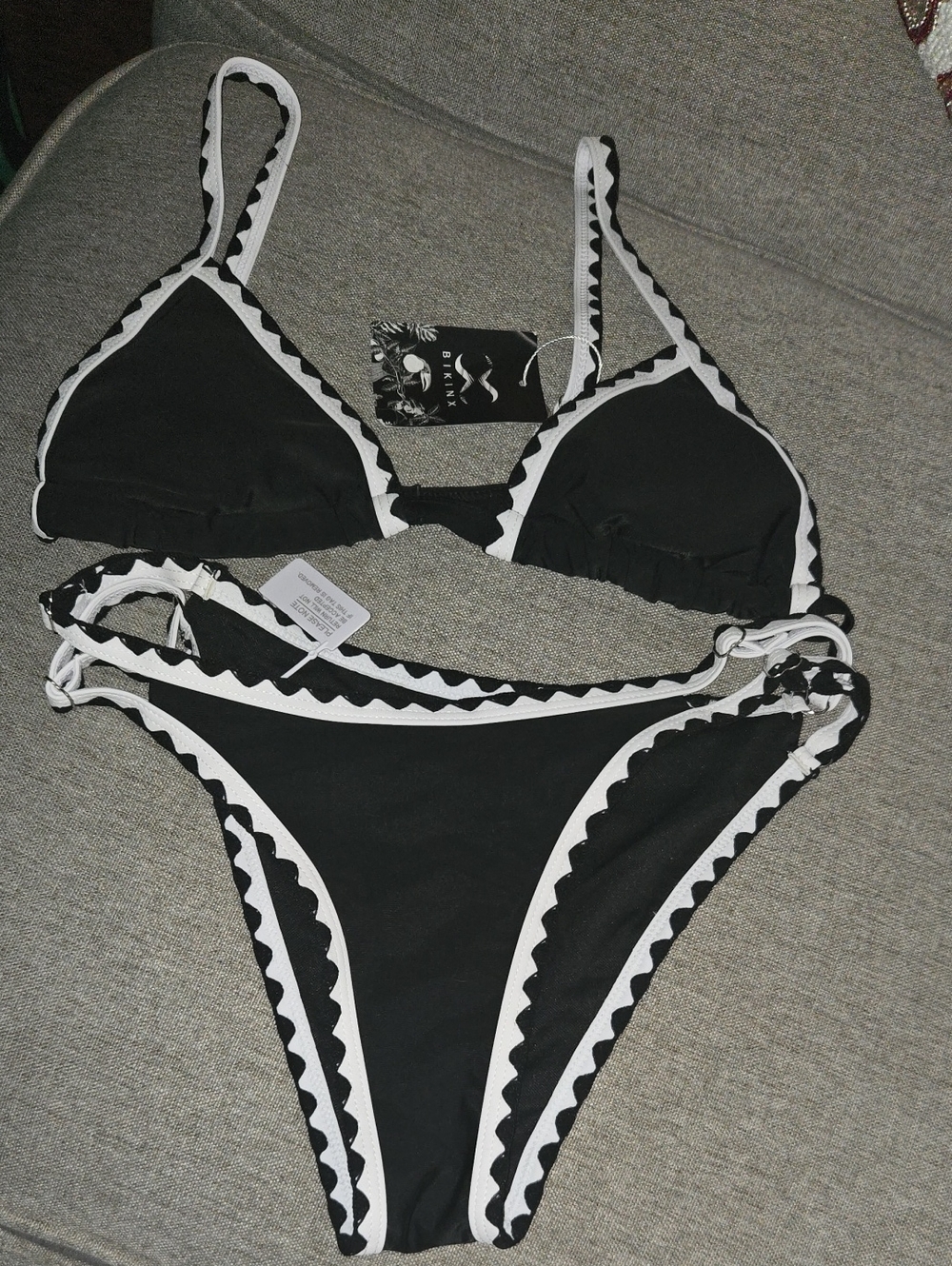 Black & White Scallop Trim Triangle Bikini
